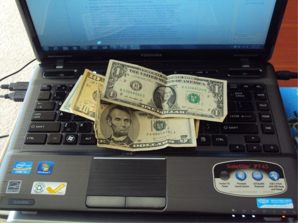 Computer Geek? Try These Money-Saving Tips! (Guest Post)